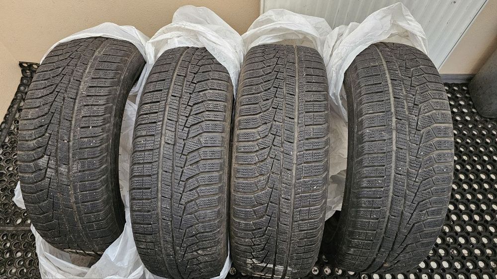 Зимова резина Hankook Evo2 205/60/R16.