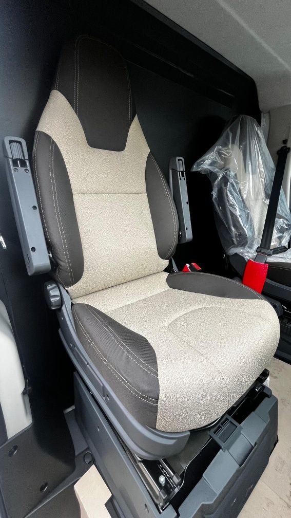 Fotele kamper Ducato obrotowe komplet nowe