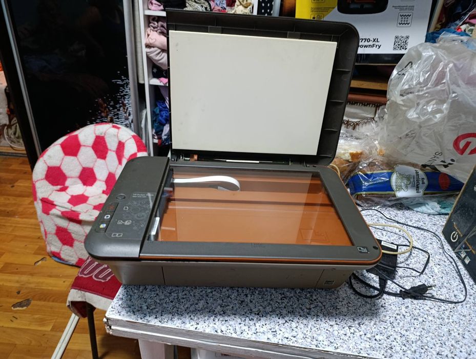 Продам принтер hp