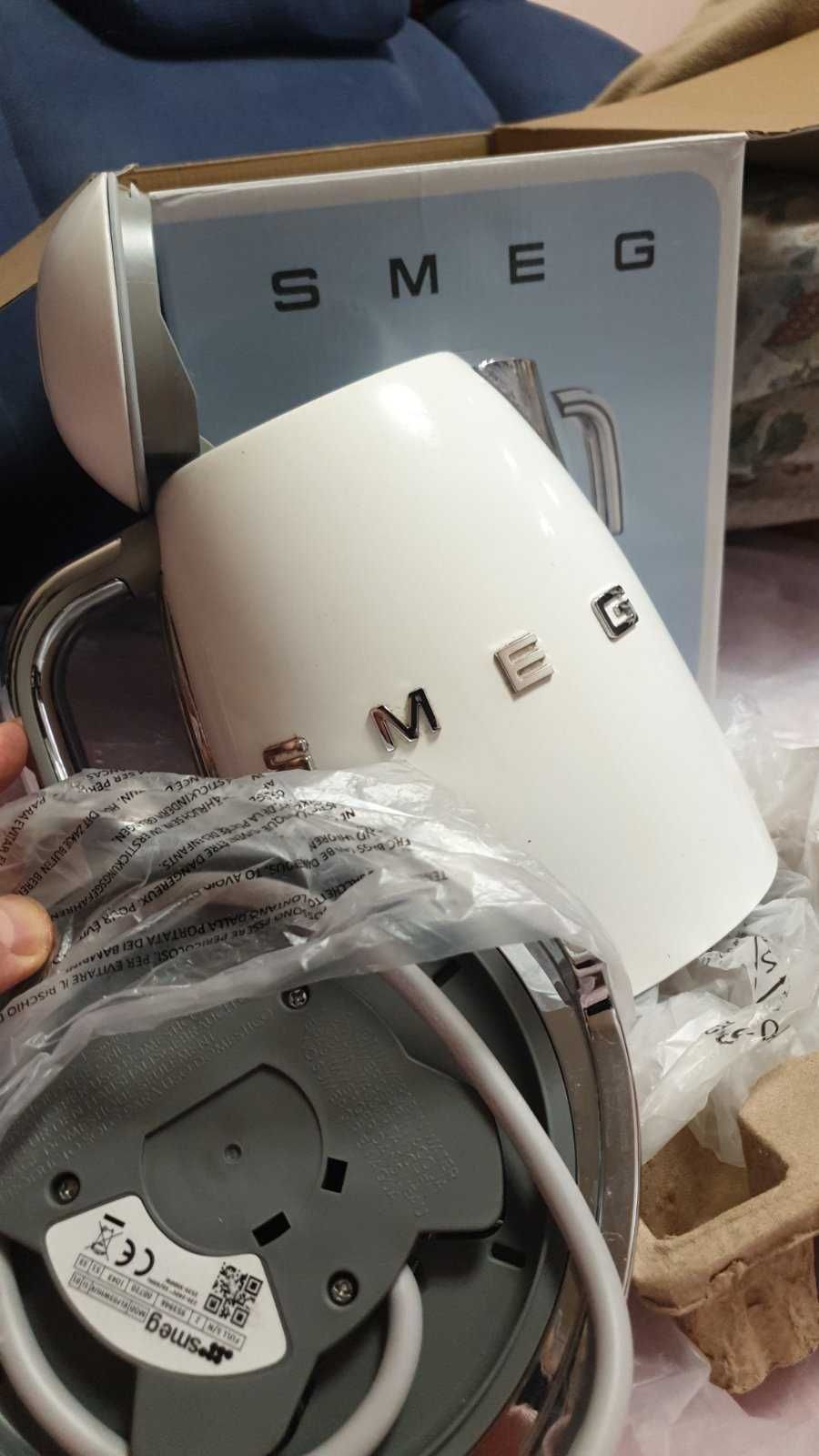 Електрочайник SMEG новий, білий (з Великобританії)