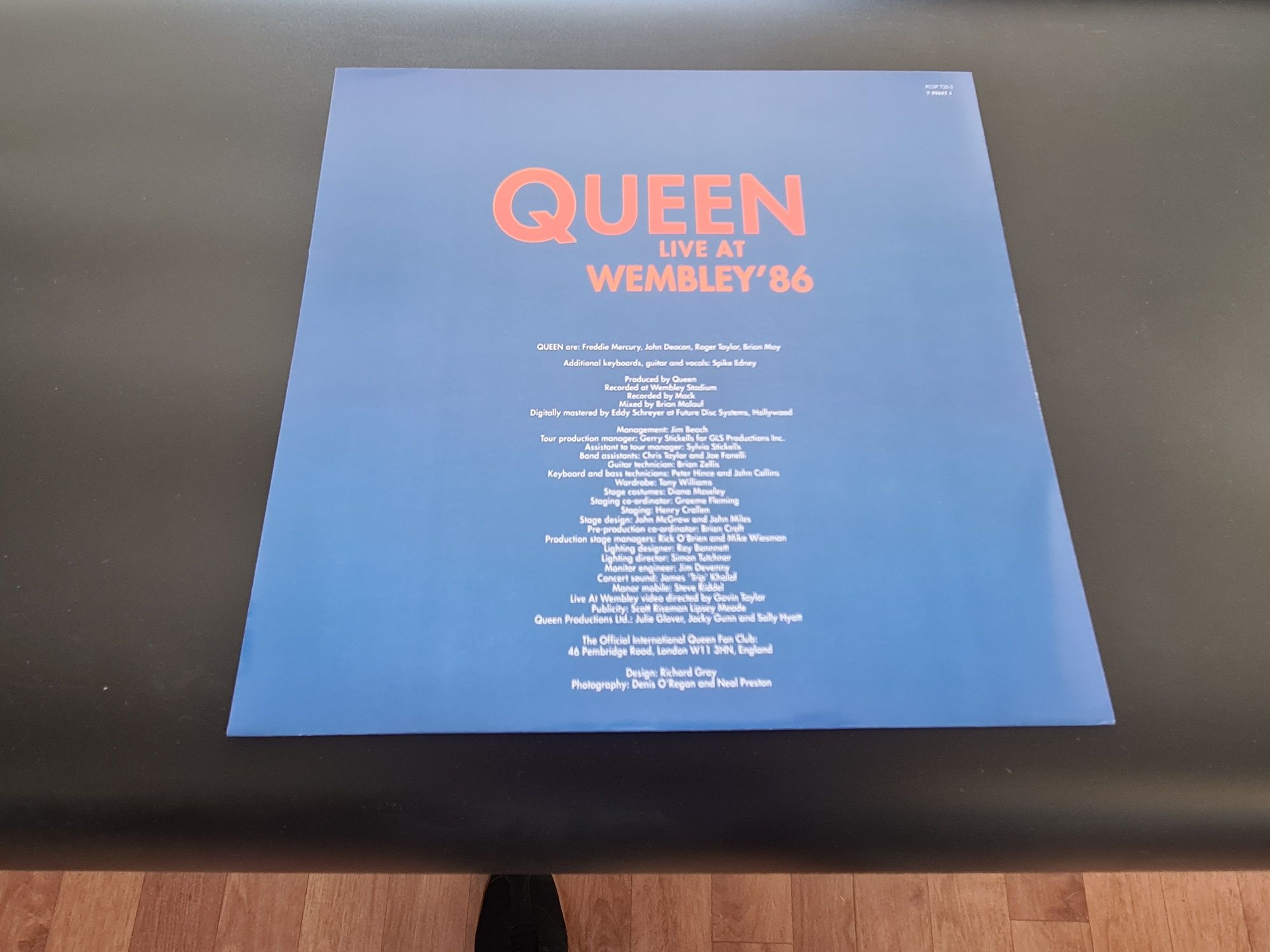 Queen Live at Wembley '86 kolorowy winyl 2 LP drukowane koperty plakat