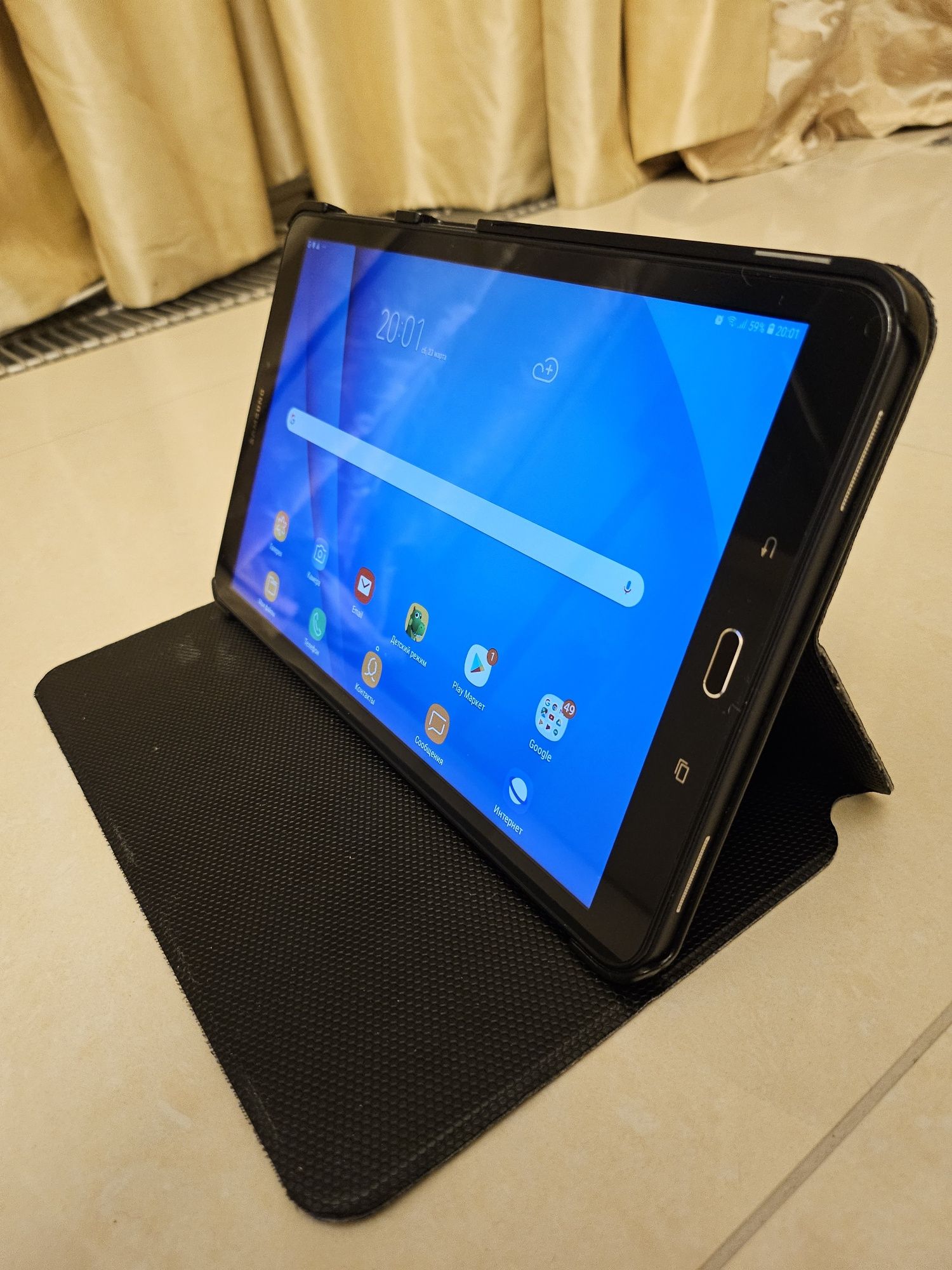 Планшет Samsung Galaxy Tab A6 SM-T585