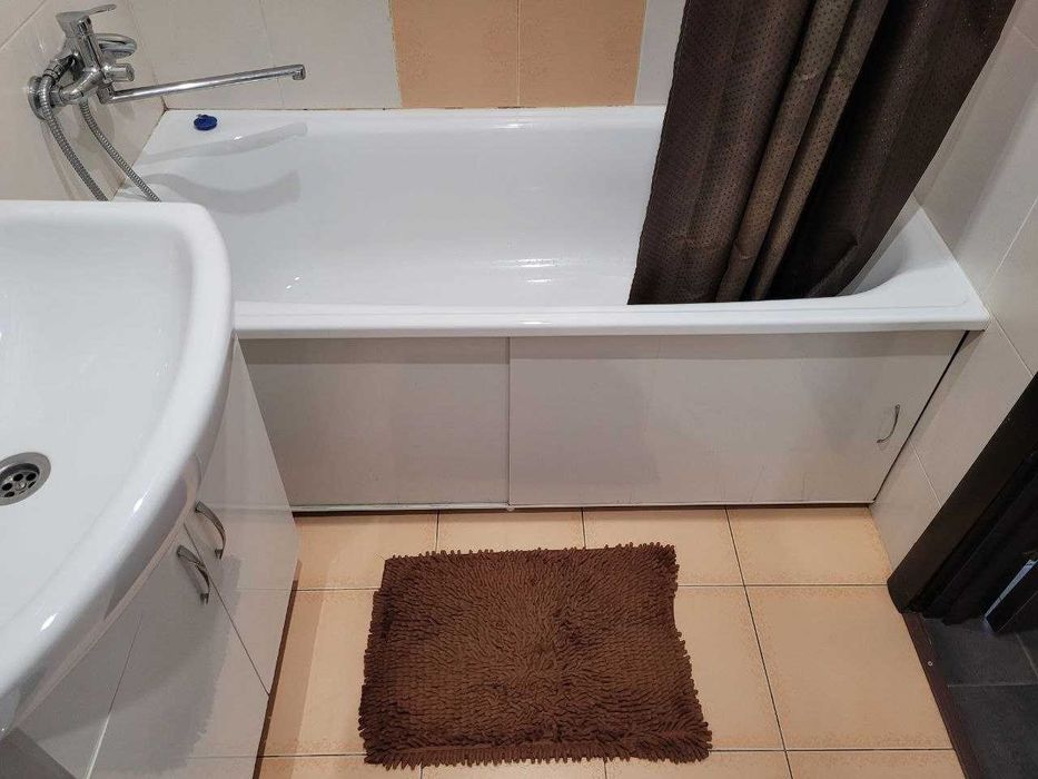 2-к, Малий ринок, від власника, дім цегляний, з ремонтом, меблями