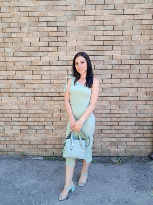 Сукня від фірми PrettyLittleThink