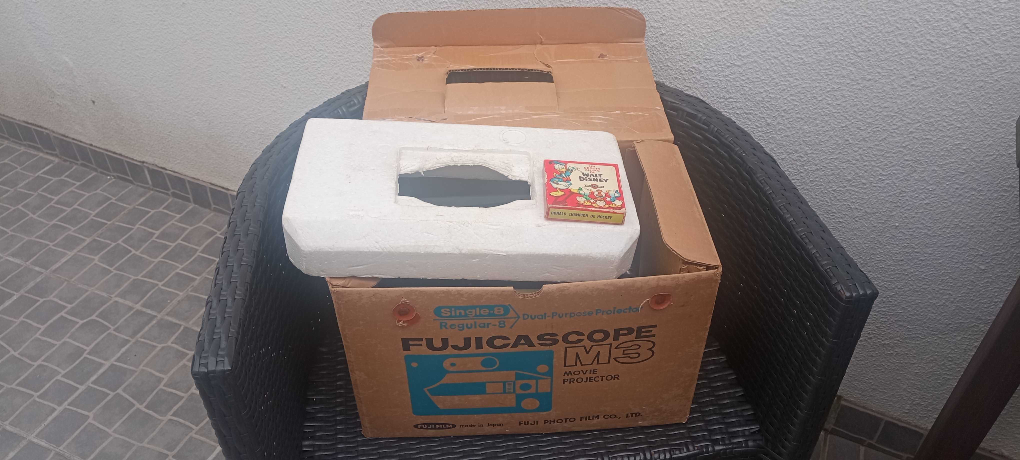 Máquina de projetar Fujicascope M3
