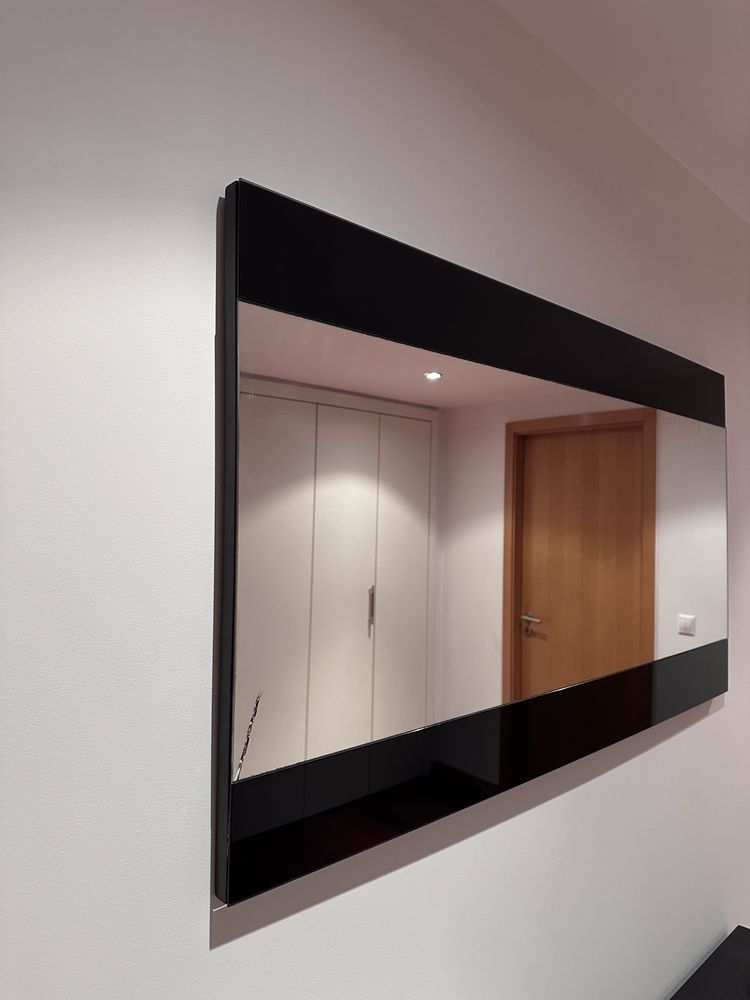 OPORTUNIDADE - Espelho com vidro preto