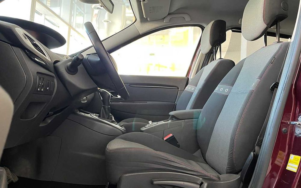 Renault Megane Scenic 2013