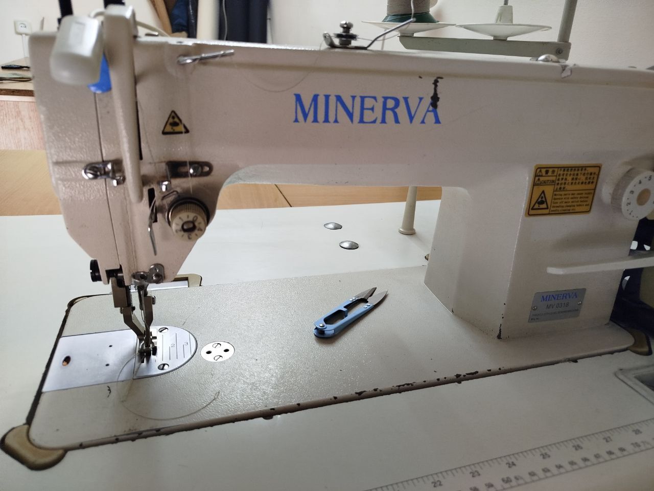 Швейная машинка Minerva