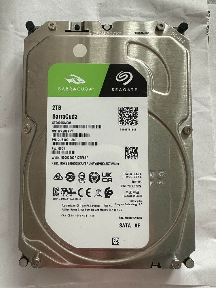 жесткий диск Seagate BarraCuda 2ТБ (ST2000DM008)