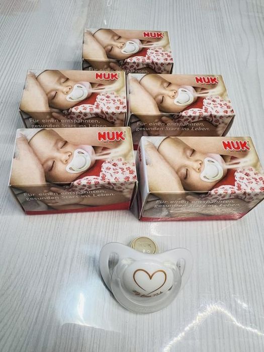 Пустушка BIBS 0-36 m De Lux Silicone - Vanilla nuk Соски пустушки MAM