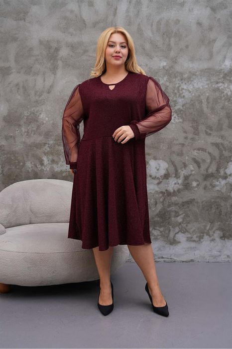 Elegancka sukienka plus size tiulowe rękawy święta sylwester