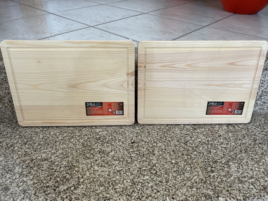 Tábua de madeira nova conjunto ou individual