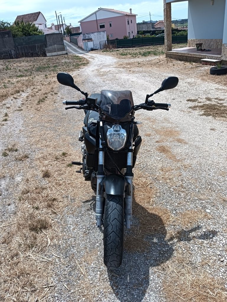 Yamaha MT 03 -660 como nova