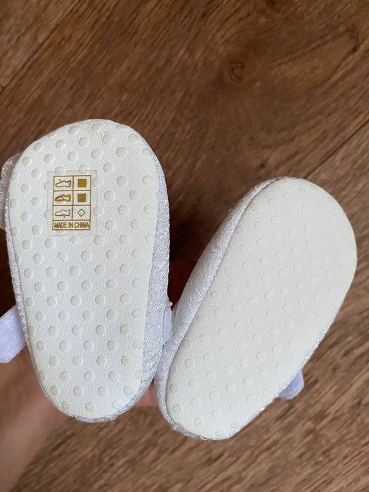 Пінетки дитячі святкові