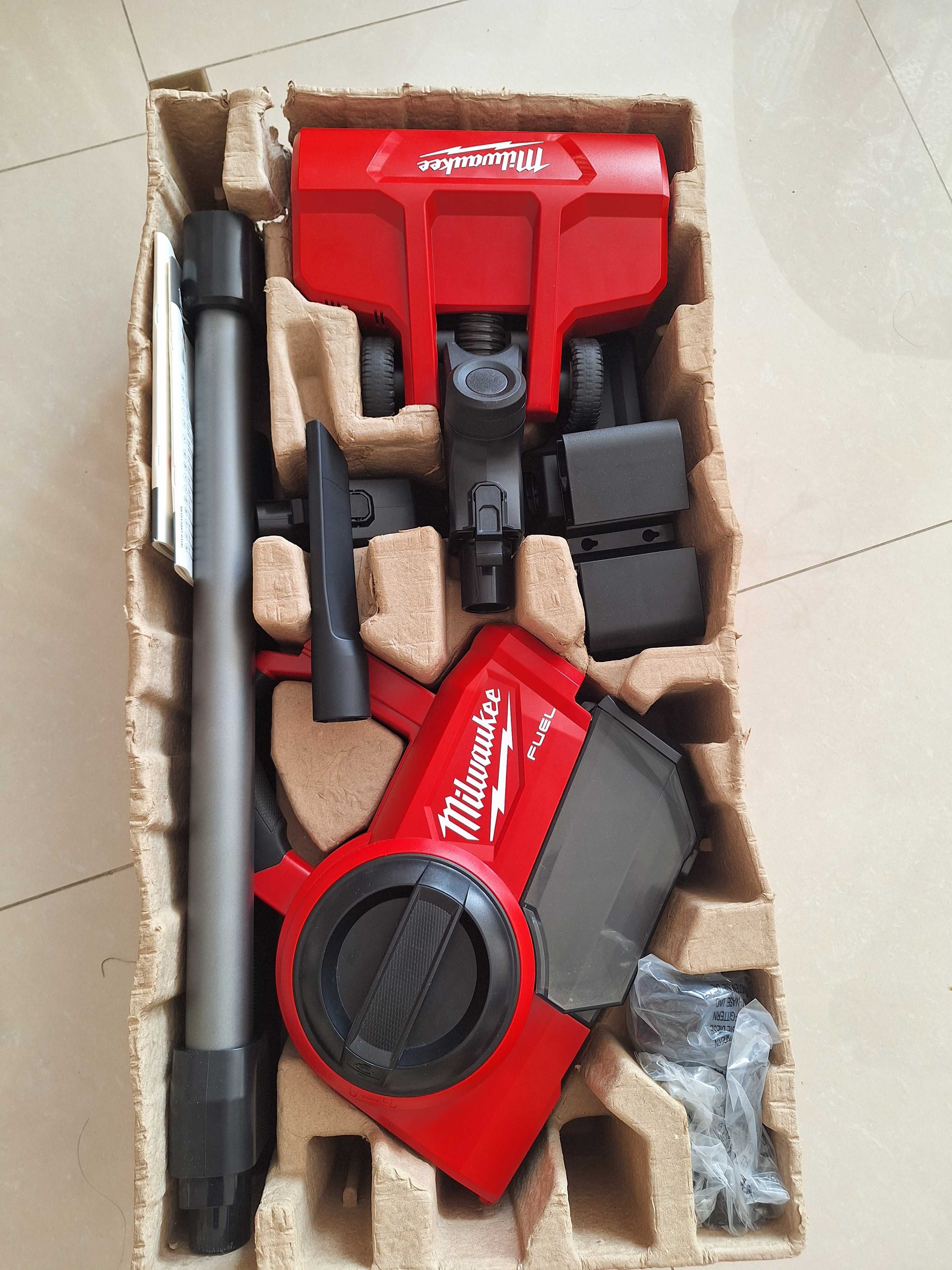 Nowy Odkurzacz przemysłowy Milwaukee M18 FCVL