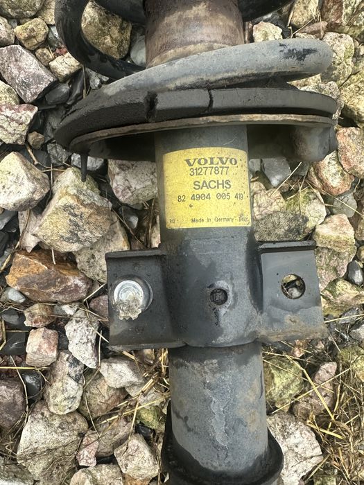 Amortyzator Volvo XC90 2.4 D5 SACHS