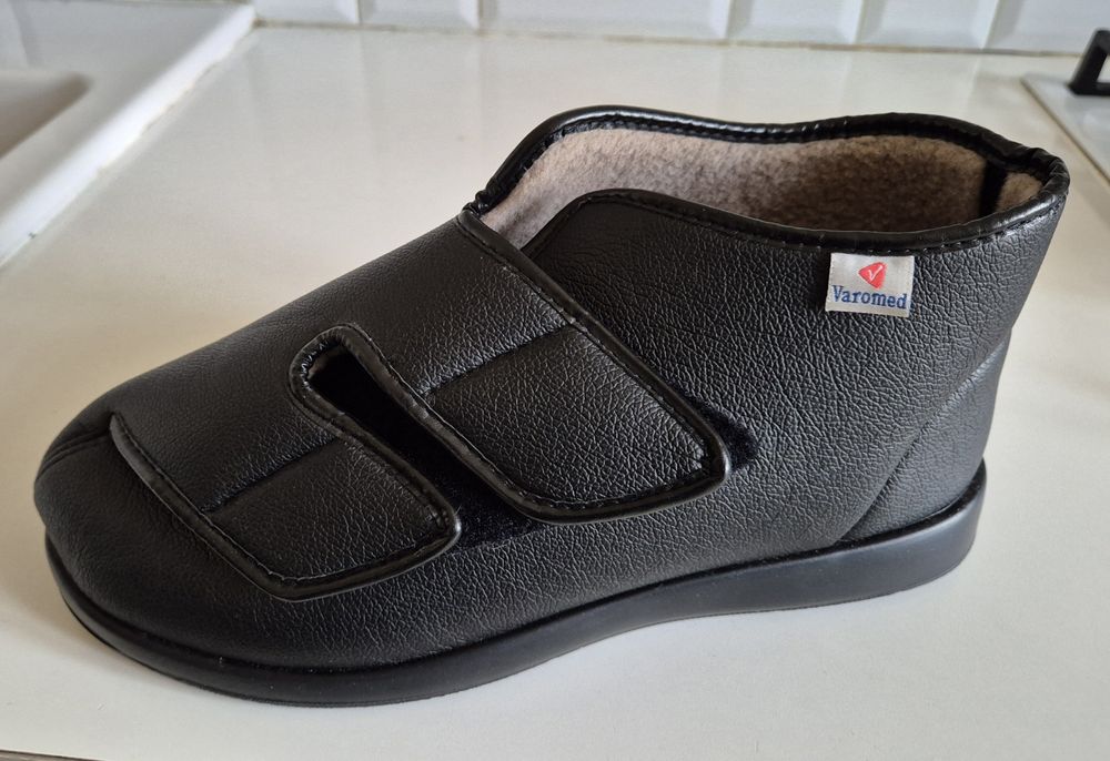430 zł w salonie VAROMED roz. 45/46 buty bandażowe opatrunkowe cukrzyk
