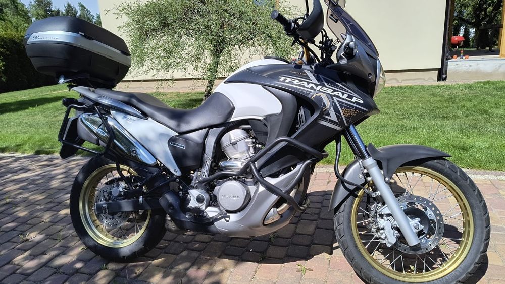 Honda Transalp xl700