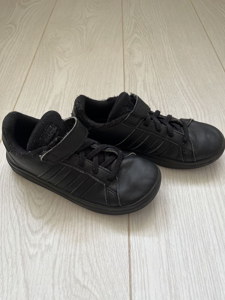 Кросівки adidas для хлопчика 30 р 18.5 см