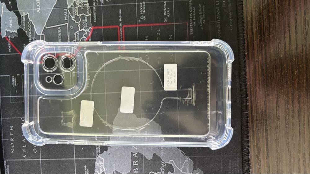 Чехол на iphone 12 прозорий