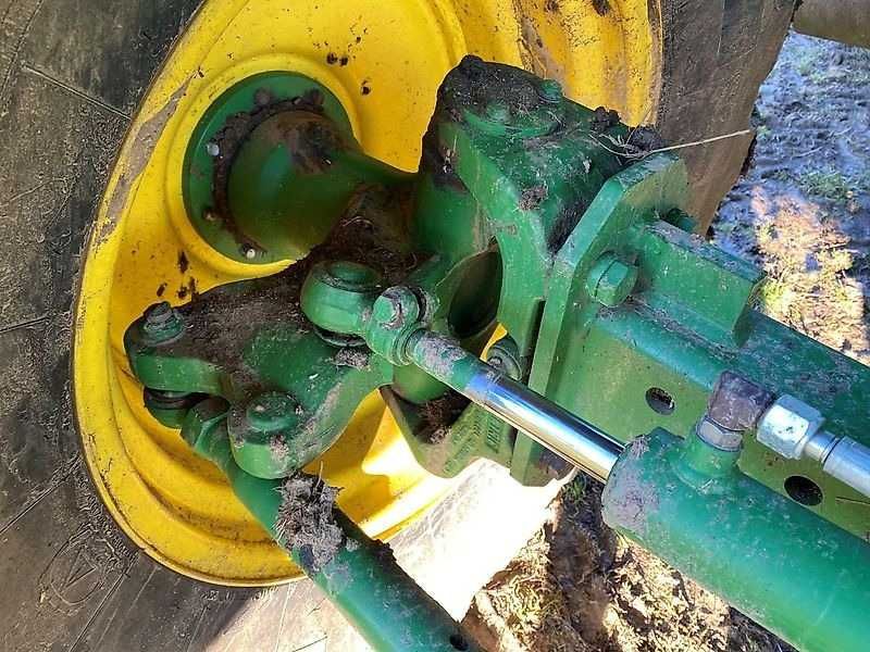 Комбайн John Deere W650