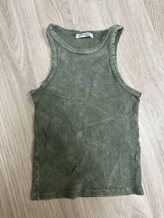 Жіноча майка в оливковому відтінку