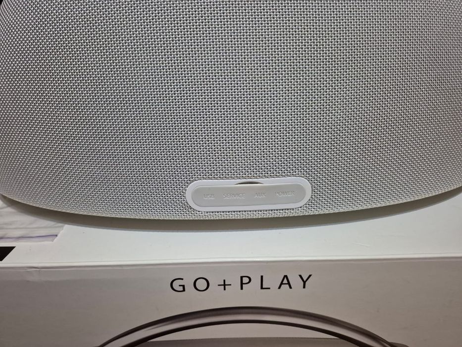 Продам колонку Harman Kardon go+play