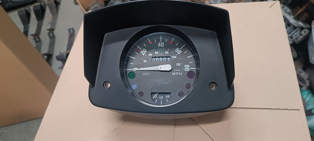 Fiat 126p licznik kapliczka nowy skala w milach i kilometrach