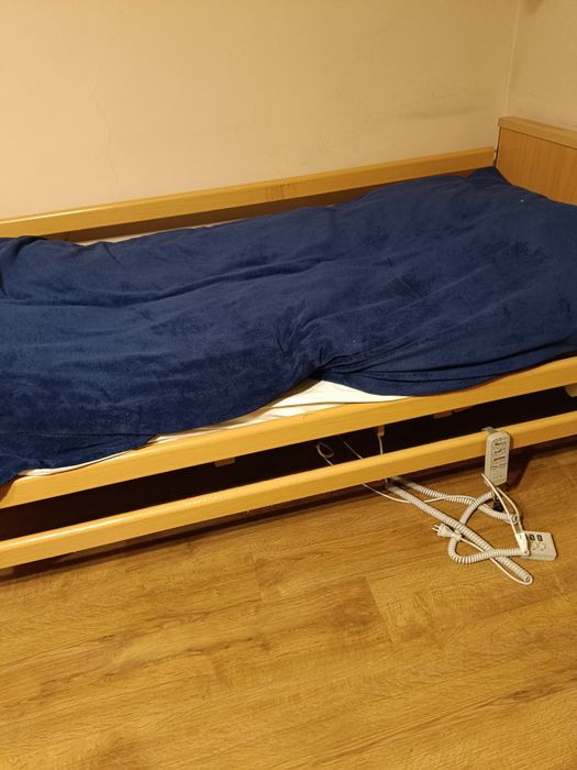 Łóżko rehabilitacyjne elektryczne