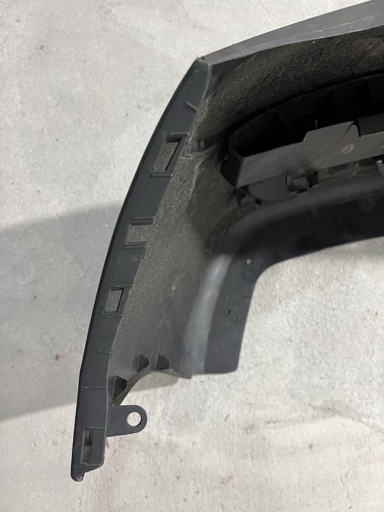 Pára-choques Renault Kangoo 04/2008 a 06/2013