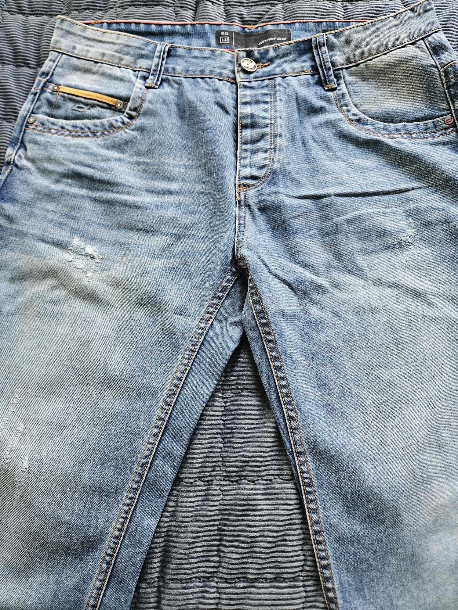 Spodnie jeansowe męskie Diverse r.34