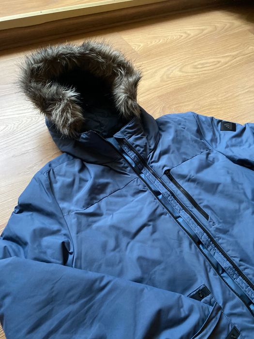 Продам зимню куртку Adidas (Оригінал)