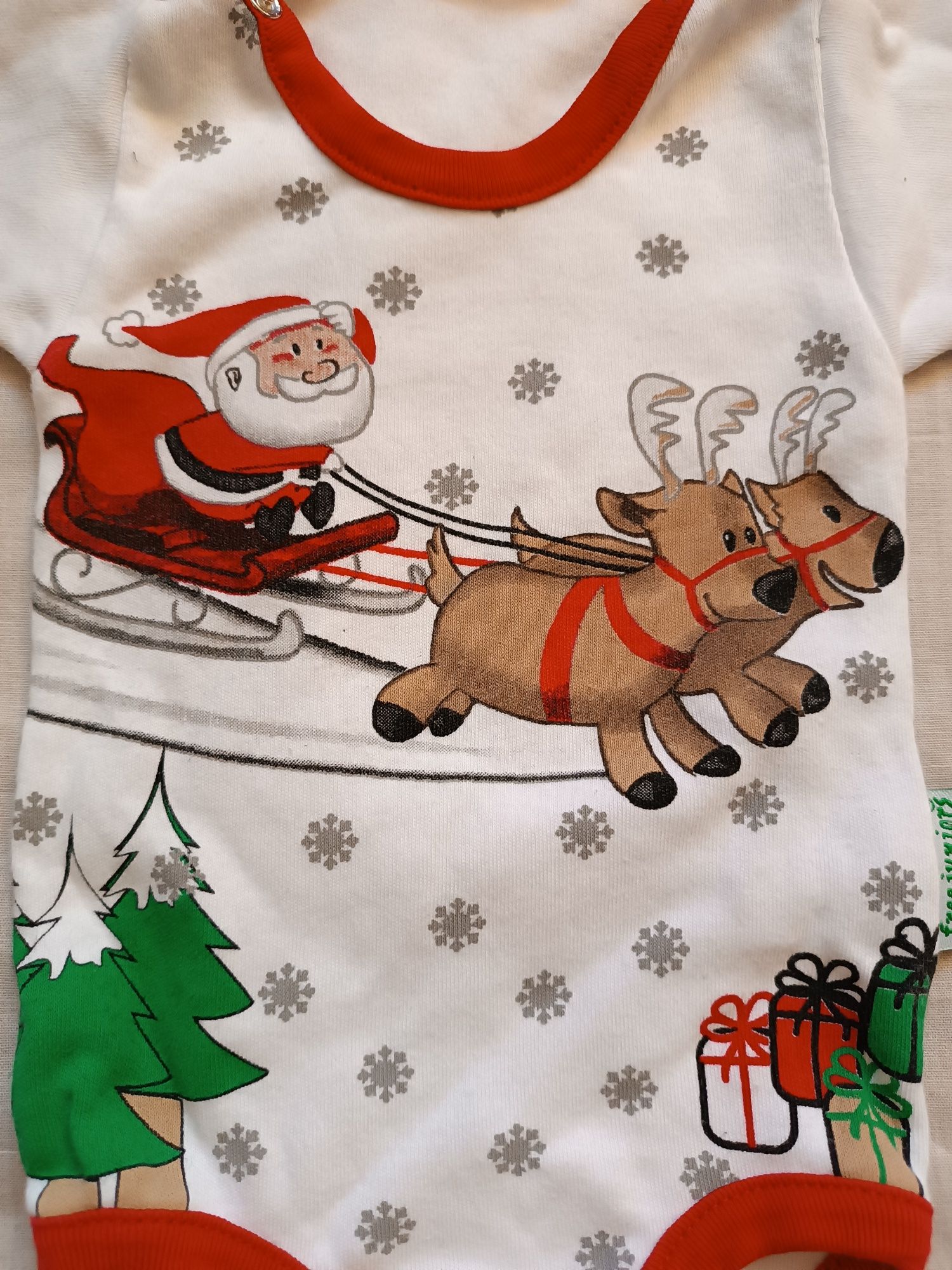 Body świąteczne święta unisex r. 62 Mikołaj sanie Free Juniors.