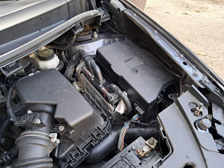 Toyota  2008г.1.6 бензин.