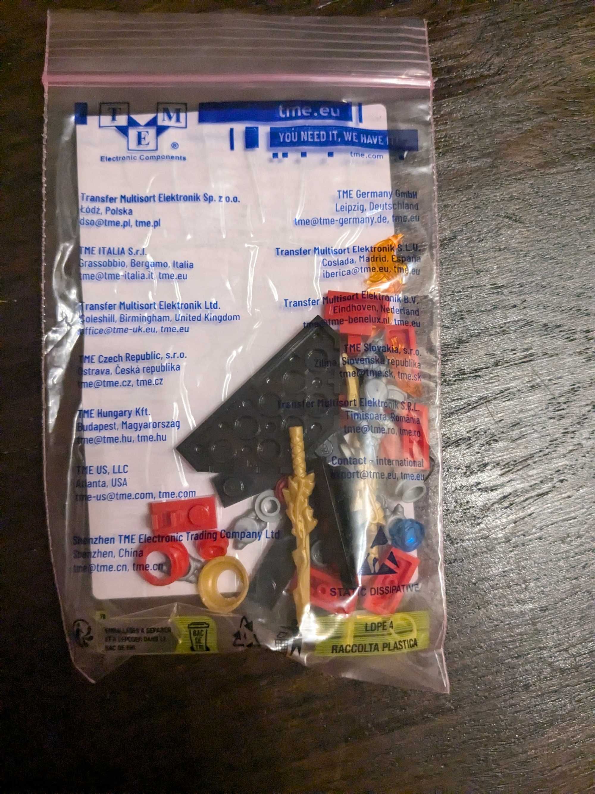 LEGO 60137 Eskorta Policyjna + dodatkowe elementy