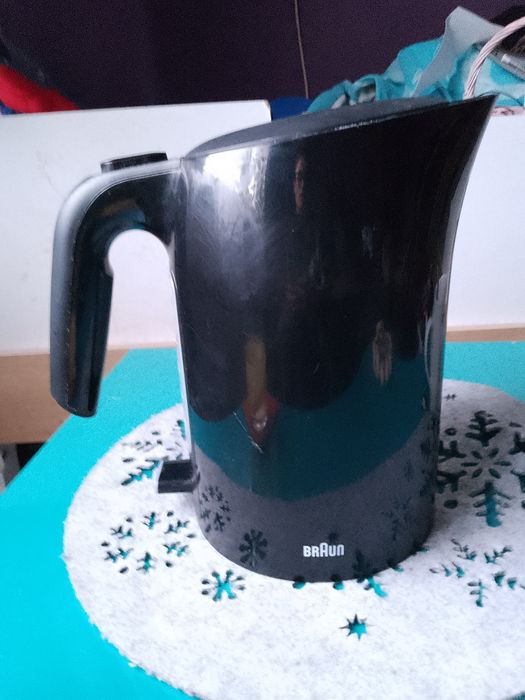 Czajnik elektryczny Braun WK301A