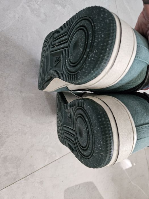 Nike Air Force 1 LV8 unisex