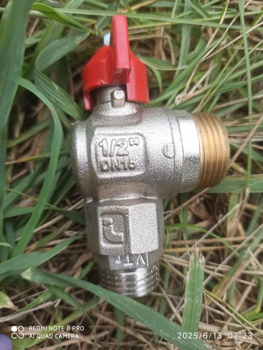 Кран американка кутовий кульовий Італія 1/2" дюйма