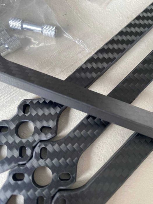 Рами до  FPV дронів , комплектуючі