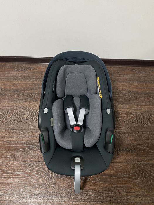 Автокрісло Maxi-Cosi Pebble 360 від 0 до 15 місяців (40-83 см)