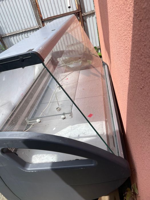 Продам холодильні вітрини