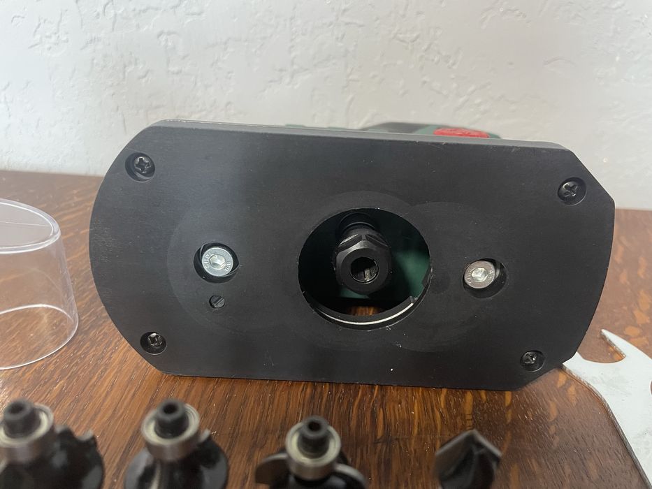 Аккумуляторный фрезер PARKSIDE POFA 12 B3