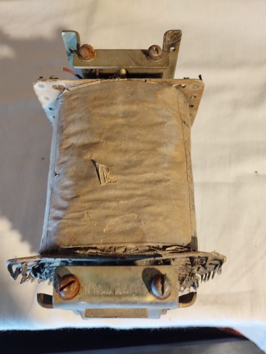 Transformator TCA 270  od telewizora Rubin