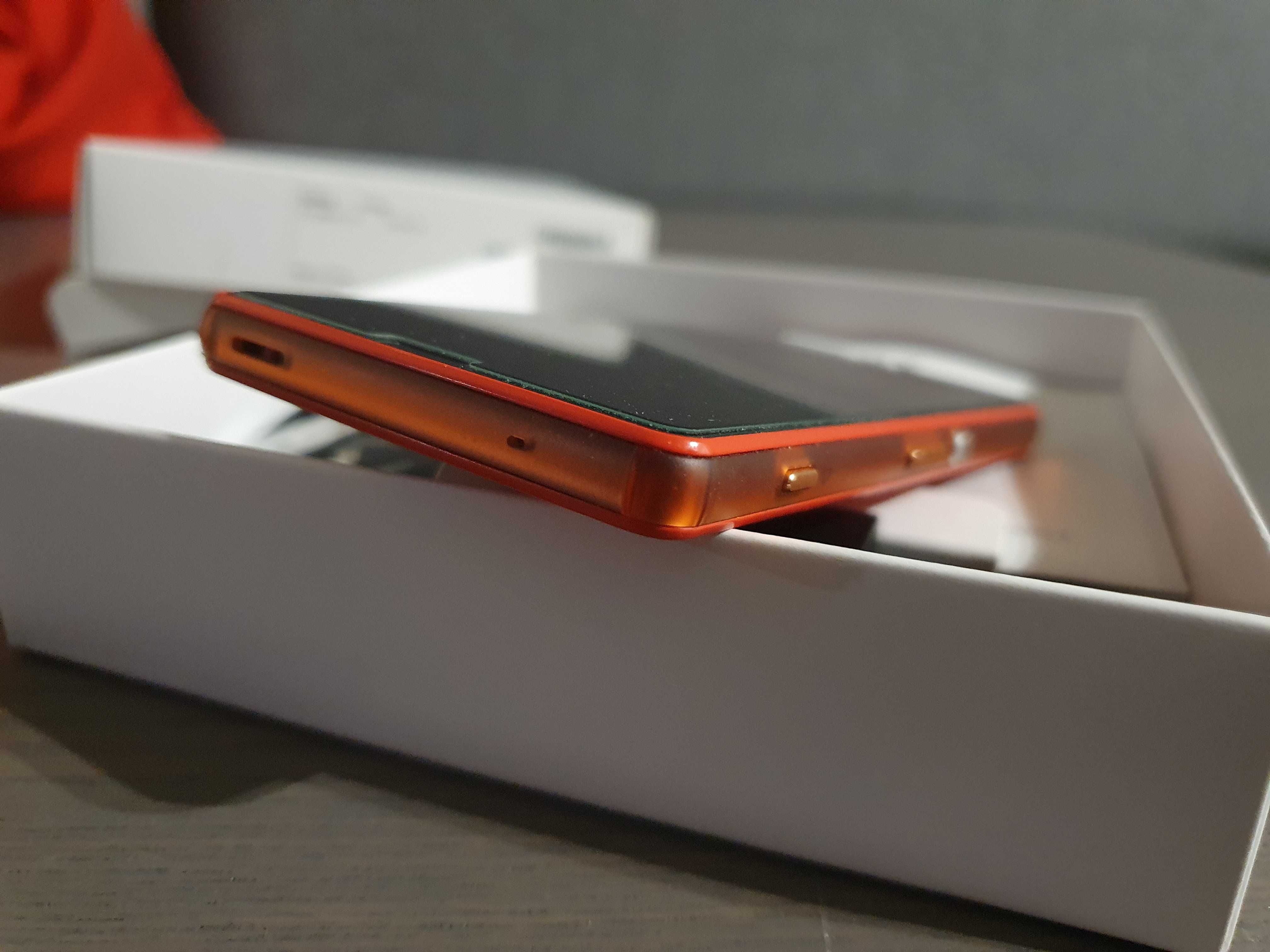 Smartfon Sony XPERIA Z3 Compact Z3C
