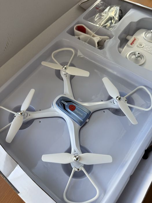 Іграшковий квадрокоптер Syma X15W із камерою білий (X15W/X15W-2)