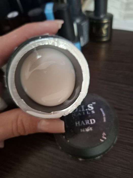 Професійний гель для манікюр фірми DIS