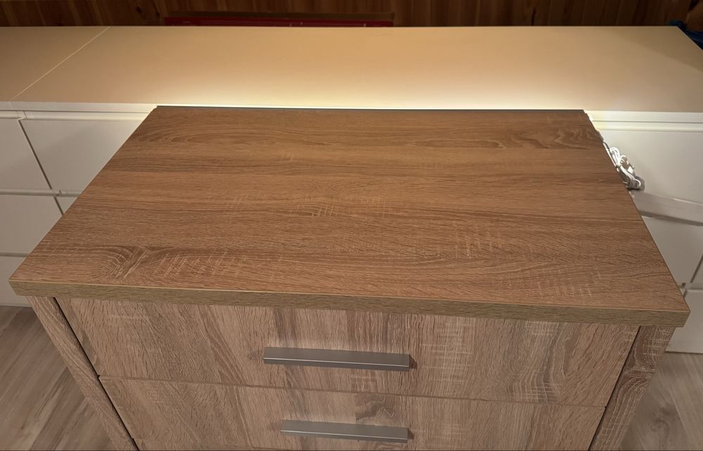 !!! Komoda z podświetleniem LED z czterema szufladami dąb sonoma !!!