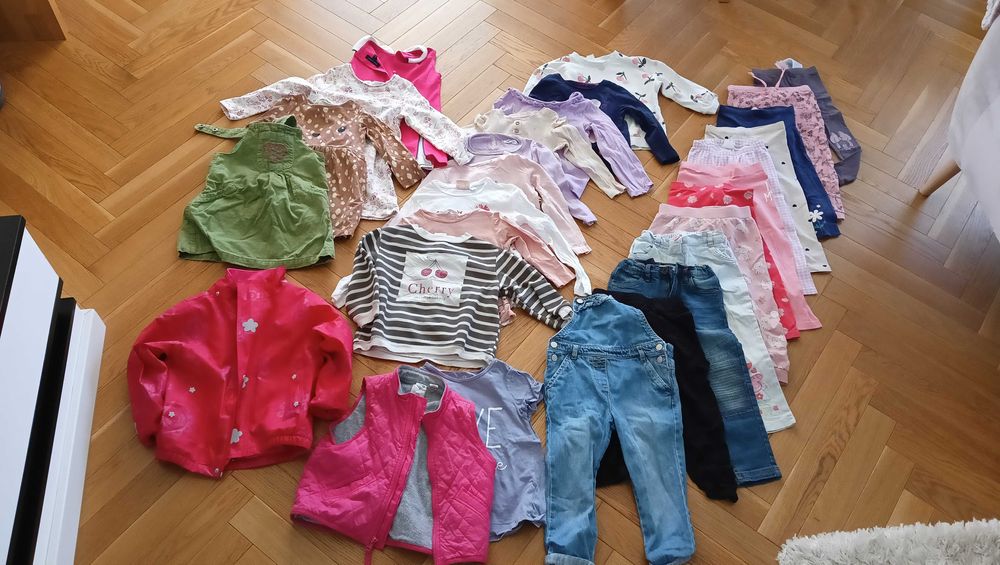 Paka ubrań na jesień dla dziewczynki rozmiar 98