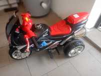 Motorek na akumulator