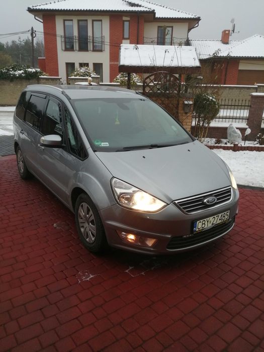 samochód osobowy Ford Galaxy 7-osobowy